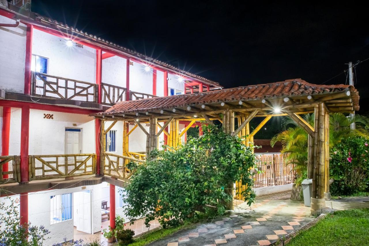 סן גיל Hotel Verde Menta מראה חיצוני תמונה